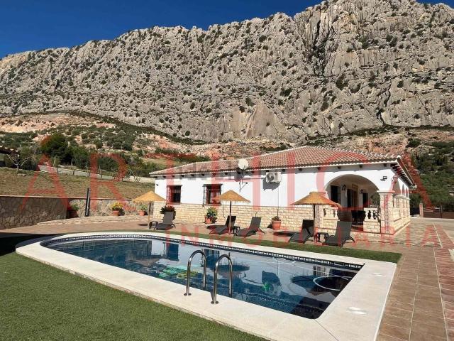 Casa en venta en Valle De Abdalajís, Málaga