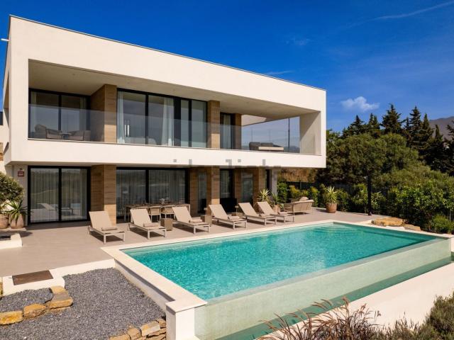 Casa en alquiler en Valle Romano, Estepona