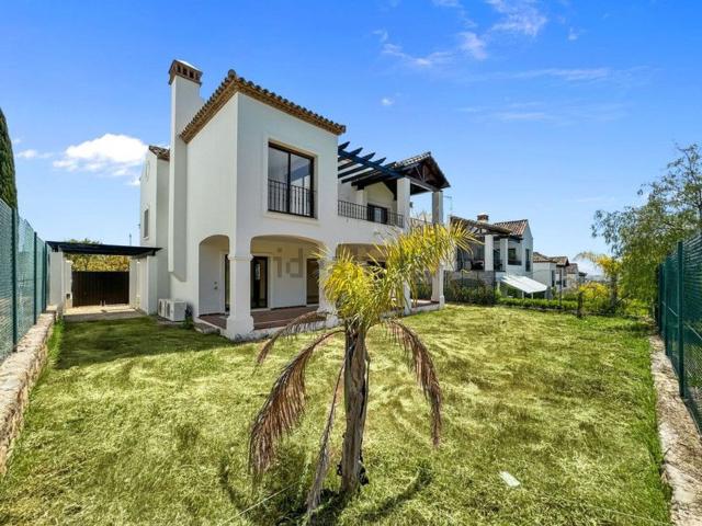 Casa en venta en Estepona, Santa María