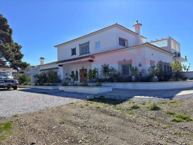 Casa en venta en Benajarafe, La Axarquía