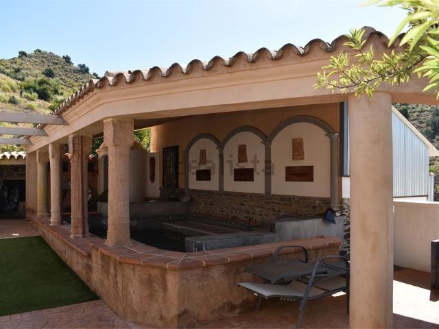 Casa en venta en Íberos, Vélez-Málaga
