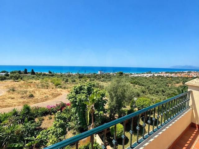 Casa en venta en Urbanización Puerto del Hierro, Vélez-Málaga
