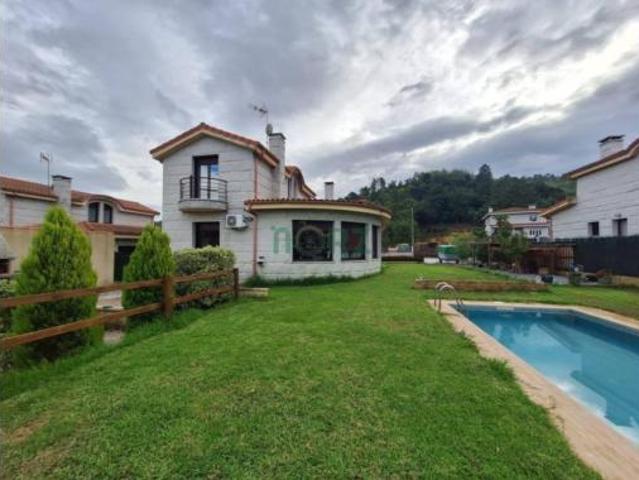Chalet en venta en Podentes, A Bola