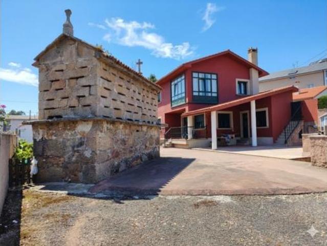 Chalet en venta en San Cristovo das Viñas, A Coruña