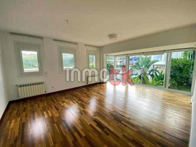 Chalet en venta en Novo Mesoiro, A Coruña