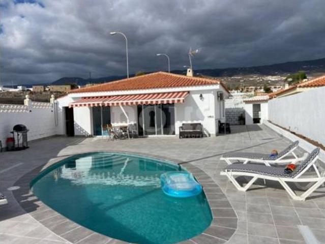 Chalet en venta en Sueño Azul, Adeje