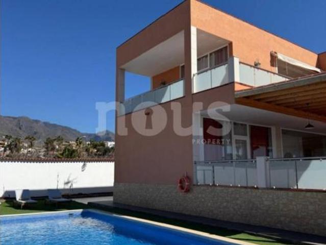 Chalet en venta en Playa Paraíso, Adeje