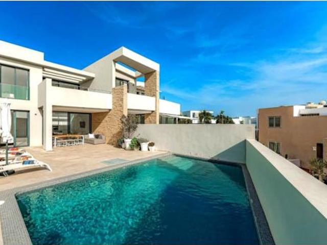 Chalet en venta en La Caleta, Adeje