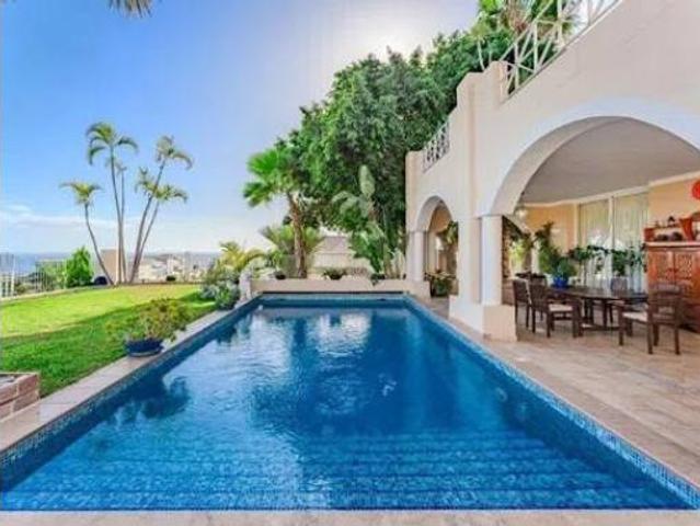 Chalet en venta en La Caleta, Adeje