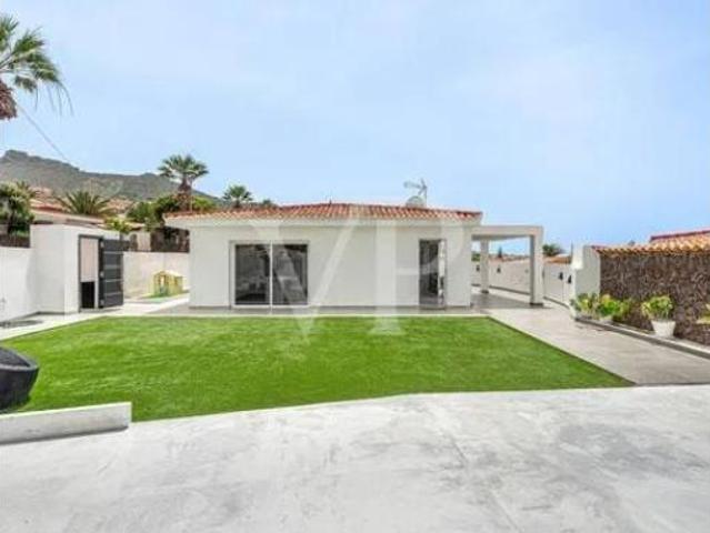 Chalet en venta en San Eugenio Bajo, Adeje