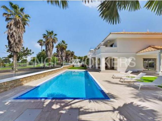 Chalet en venta en La Caleta, Adeje