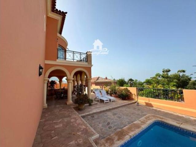 Chalet en venta en Ampliación los Olivos, Adeje
