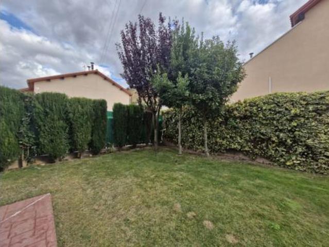 Chalet en venta en Agoncillo, La Rioja
