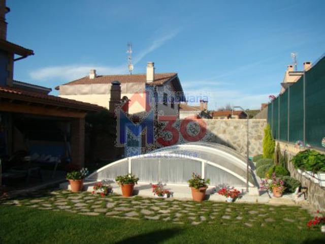 Chalet en venta en Alcalá La Real, Andalucía
