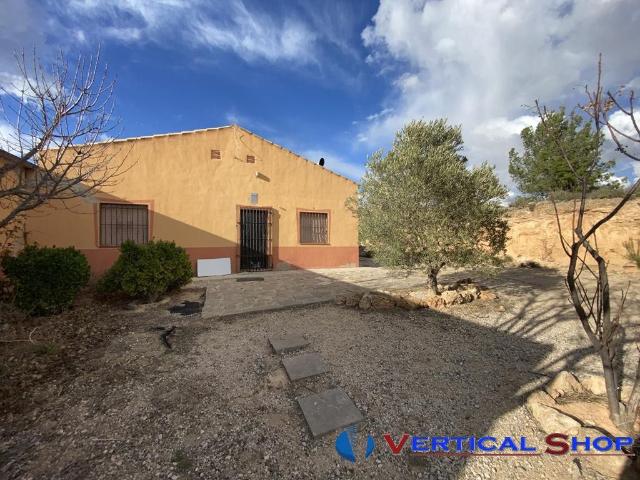 Chalet en venta en Caudete, Castilla-La Mancha