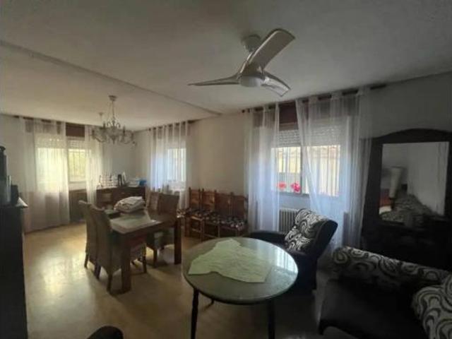 Chalet en venta en Distrito 2, Albacete