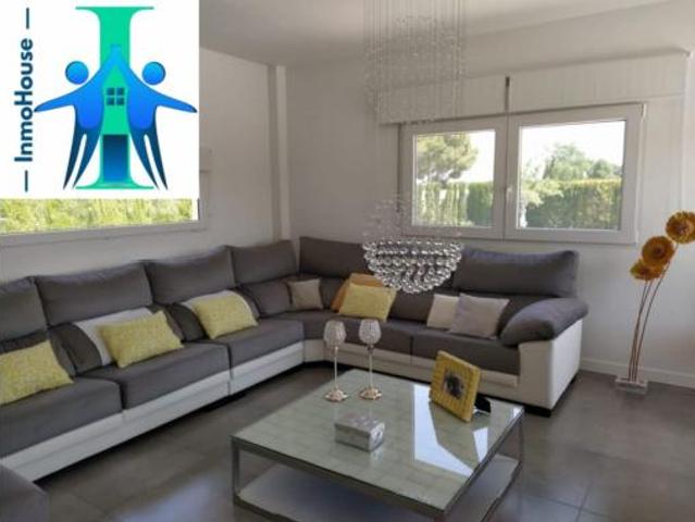 Chalet en venta en Distrito 5, Albacete