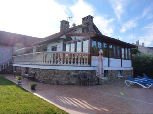 Chalet en venta en Albelda De Iregua, La Rioja