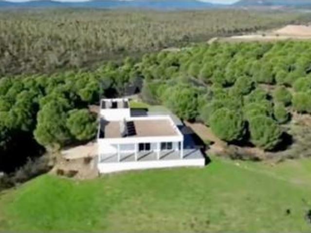 Chalet en venta en Alburquerque, Badajoz