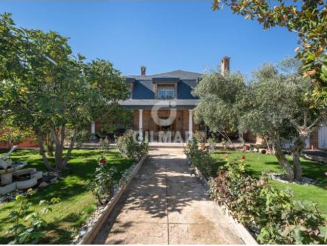 Chalet en venta en Villalbilla, Madrid