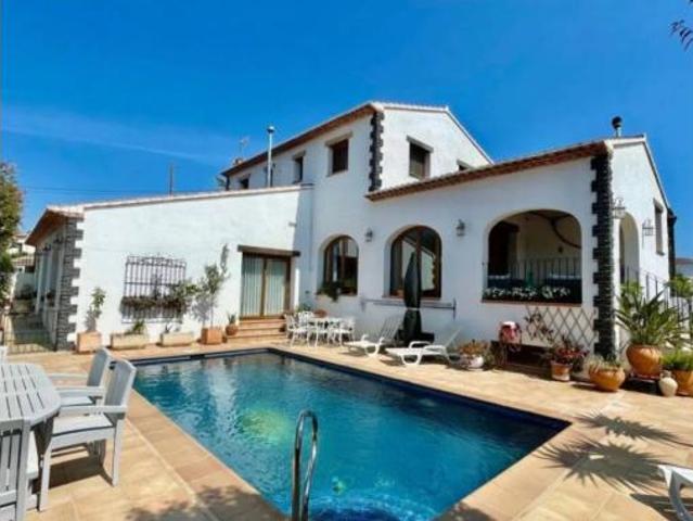 Chalet en venta en Alcalalí, Valencia