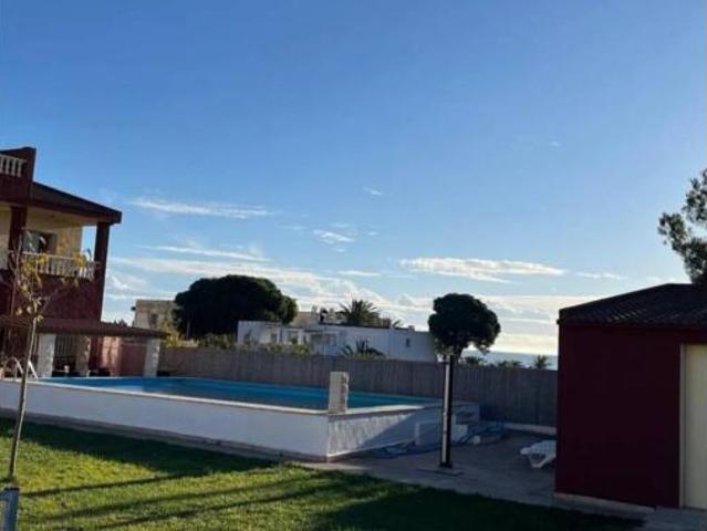 Villa en venta en Alcanar