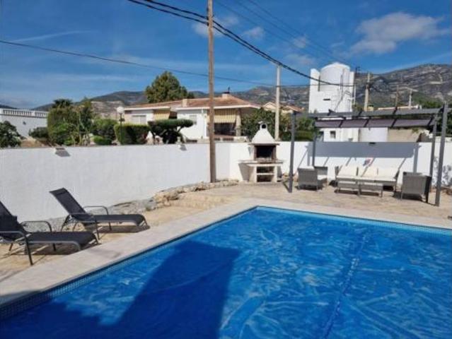 Villa en venta en Alcanar