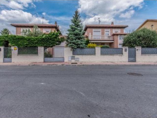 Chalet en venta en Urbanización La Lanchuela, Aldeamayor De San Martín