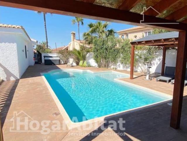 Chalet en venta en Montebello, el Baix Segura / La Vega Baja
