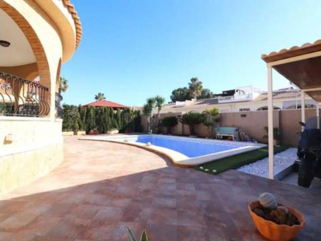 Chalet en venta en Montebello, el Baix Segura / La Vega Baja