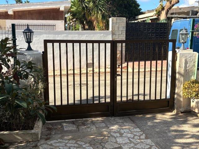 Chalet en venta en La Rosaleda, Torrevieja