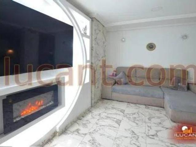 Chalet en venta en Villafranquesa, l'Alacantí