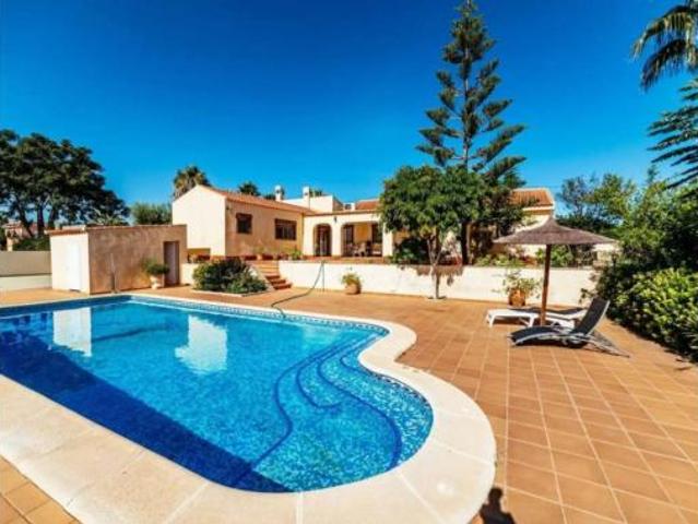 Chalet en venta en Quatre-centes Vivendes, l'Alacantí