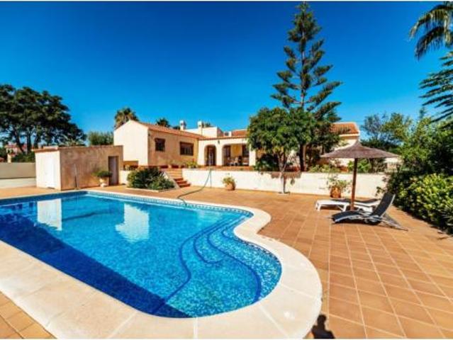 Chalet en venta en Quatre-centes Vivendes, l'Alacantí