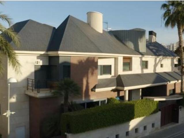 Villa en venta en Alicante, la Condomina