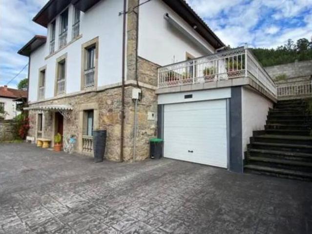 Chalet en venta en Morea / Moreda, Aller