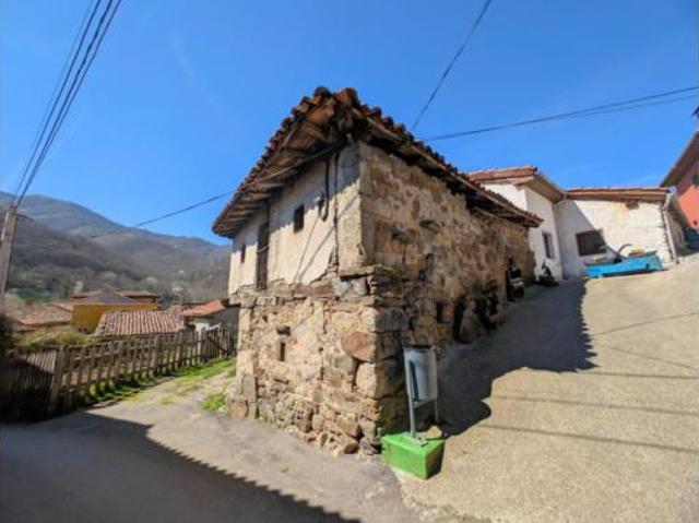 Chalet en venta en El Pino, Aller