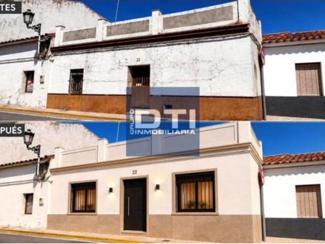 Chalet en venta en Almadén De La Plata, Andalucía