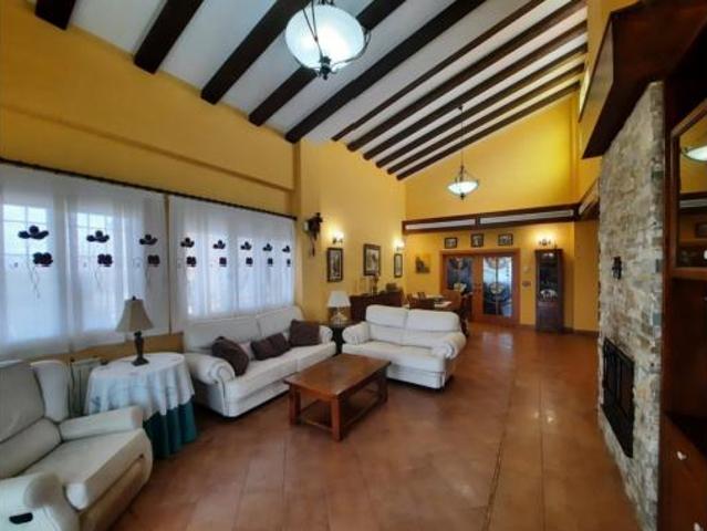 Chalet en venta en Almansa, Castilla-La Mancha