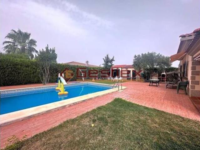Villa en venta en Almendralejo