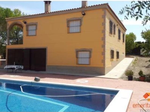 Chalet en venta en Urbanización Cuartos de la Tiza, Almendralejo