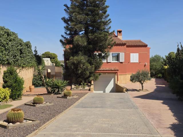 Chalet en venta en Retamar, Almería