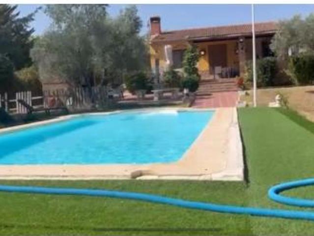 Chalet en venta en Almodóvar Del Campo, Castilla-La Mancha
