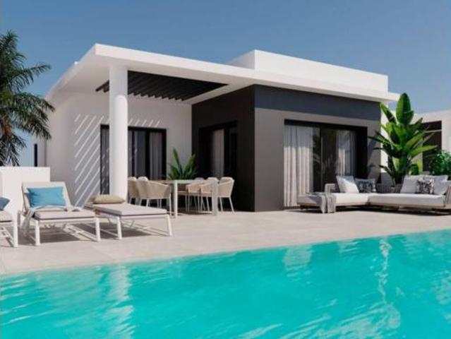 Villa en venta en Almoradí