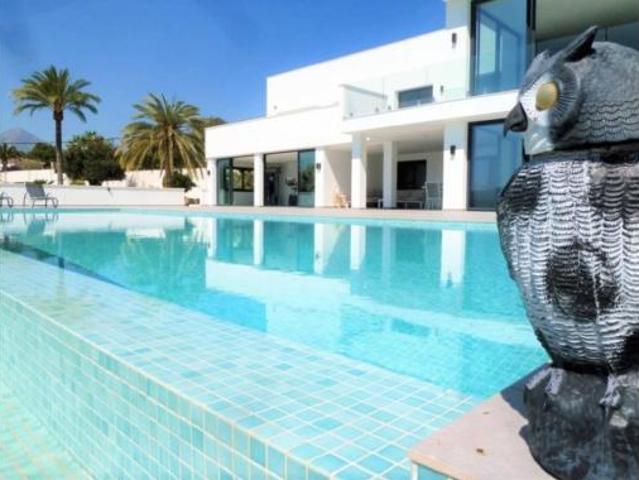 Chalet en venta en l'Olla, Altea