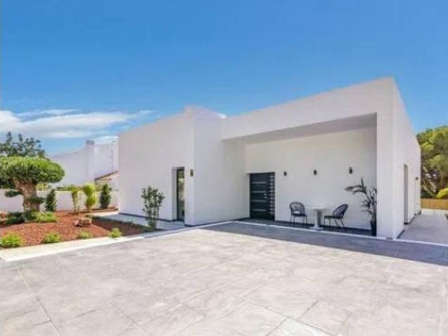 Chalet en venta en Urbanització Santa Clara, la Marina Baixa