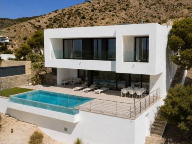 Chalet en venta en la Marina Baixa, Valencia