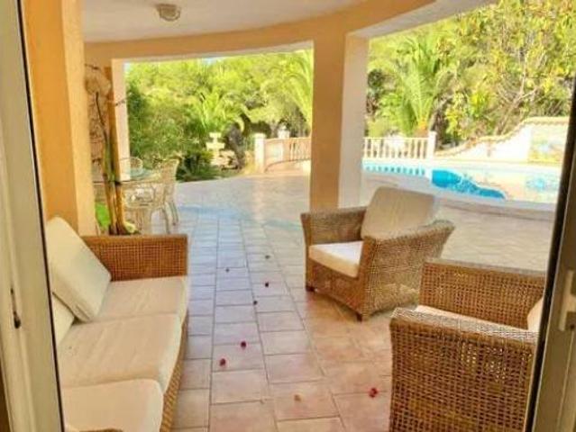 Chalet en venta en la Marina Baixa, Valencia