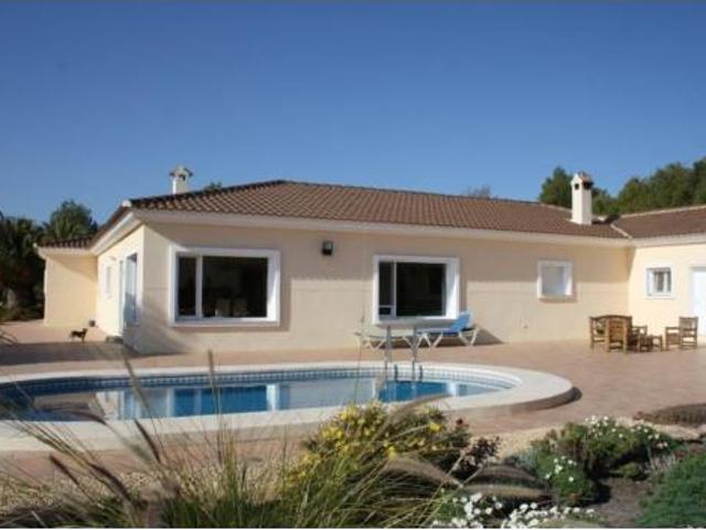 Chalet en venta en la Marina Baixa, Valencia