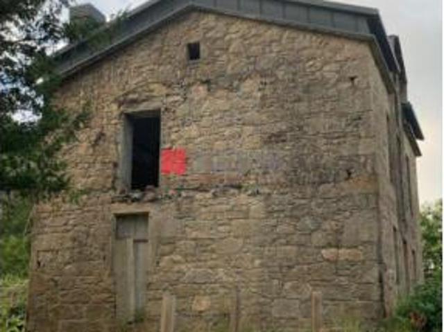 Chalet en venta en Ames, Santiago